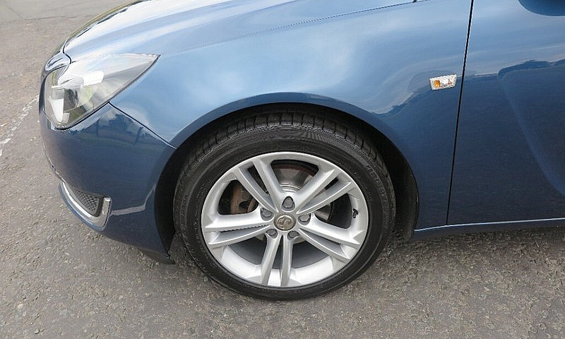 Vauxhall Insignia 2....
