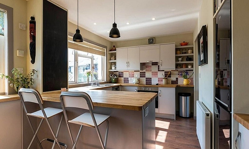 Stunning 2 Bed Famil...