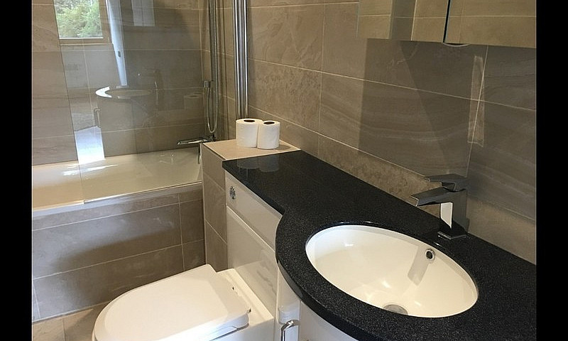 1 Bed Flat In Centra...