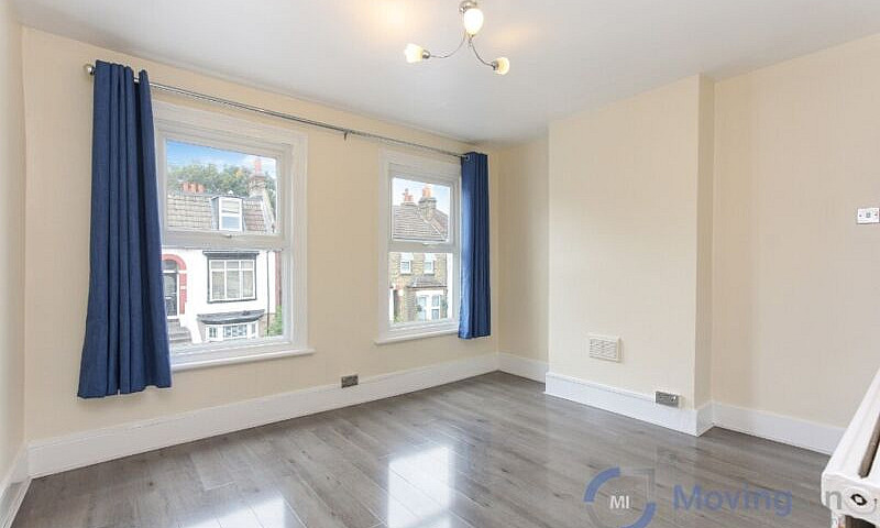 Newly Refurbished 3 ...