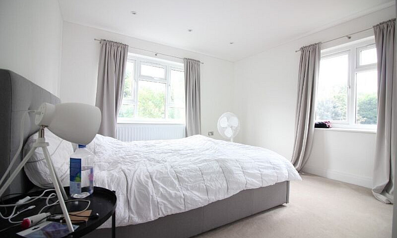 Massive Newly Refurb...