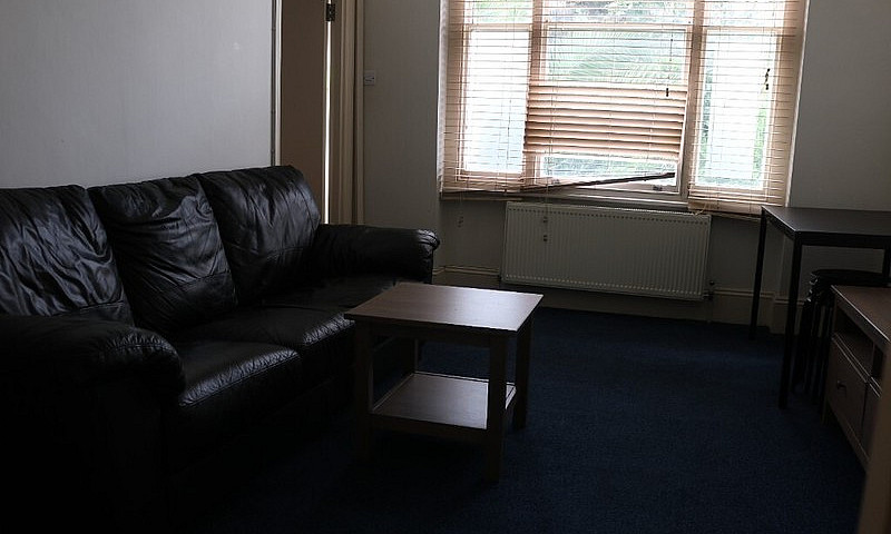 1 Bed Flat Porten Ro...