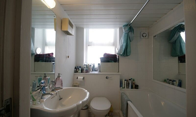 Spacious 1 Bed Flat ...