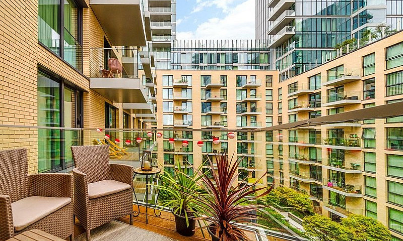 1 Bedroom Flat In Pi...
