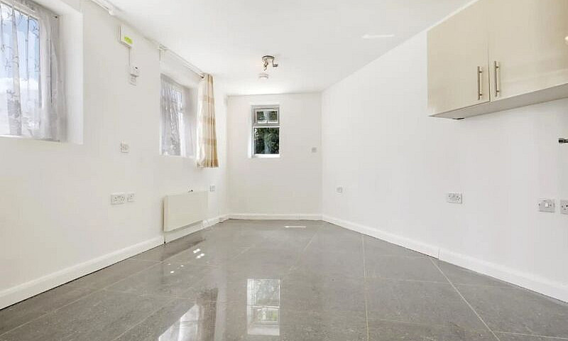 3 Bed House For Rent...
