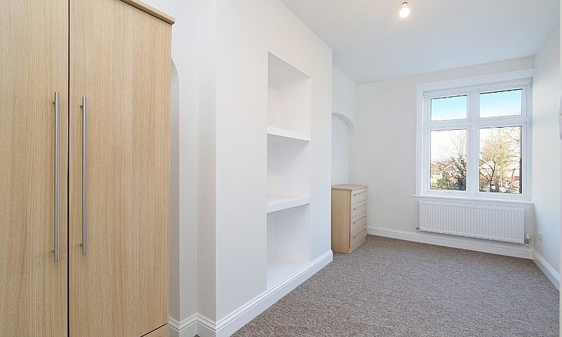 Beautiful 2 Bedroom ...