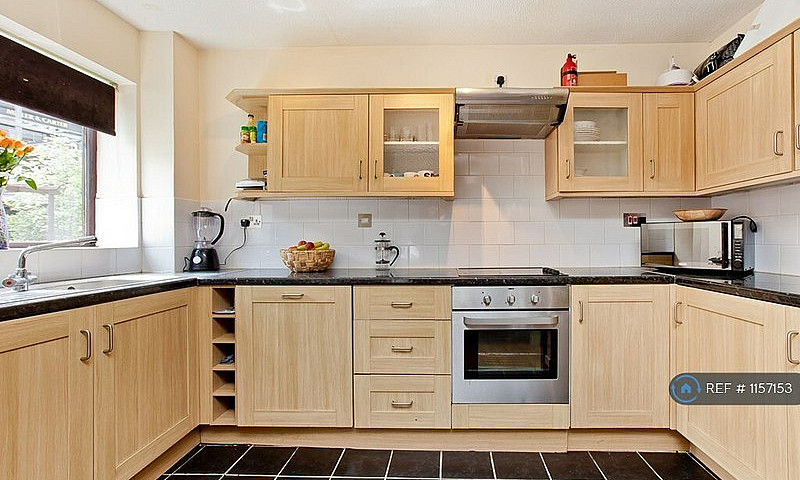 1 Bedroom In Kings C...