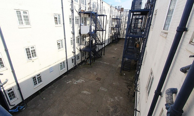 3Bc - Spacious Quiet...