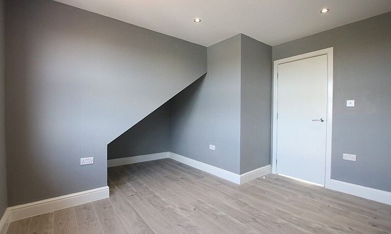 Brand New Spacious 1...