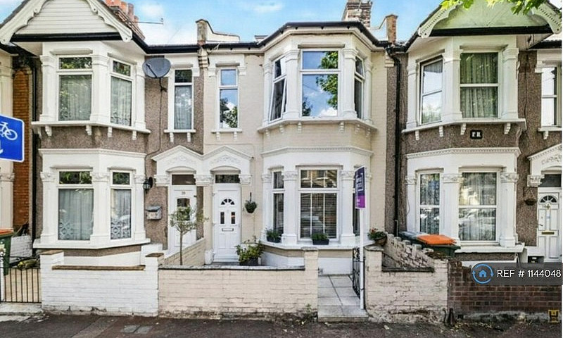 5 Bedroom House In M...