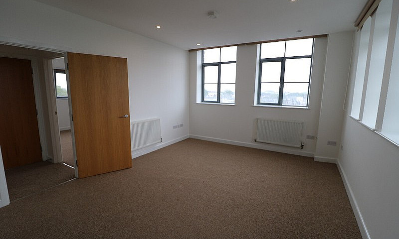 Two Bedroom Flat In ...