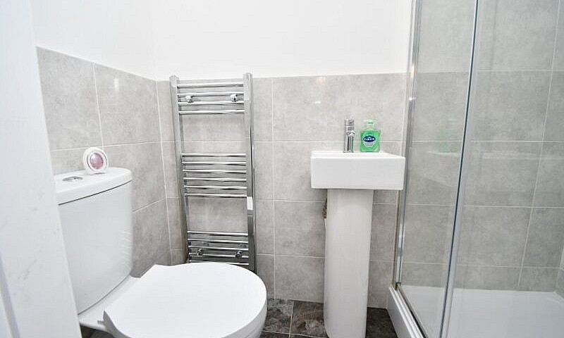 New 4 Bed Hmo In Sto...
