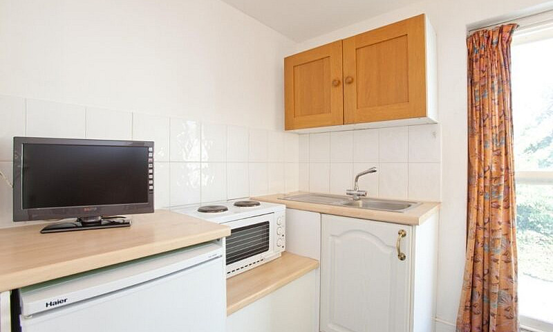 Studio Swiss Cottage...