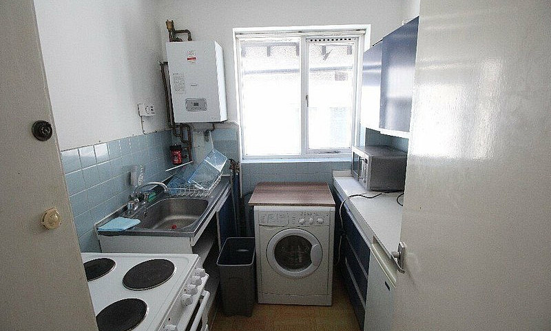 Private Landlord!! 2...