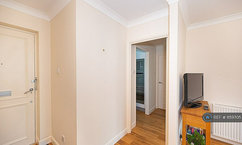 1 Bedroom Flat In Al...