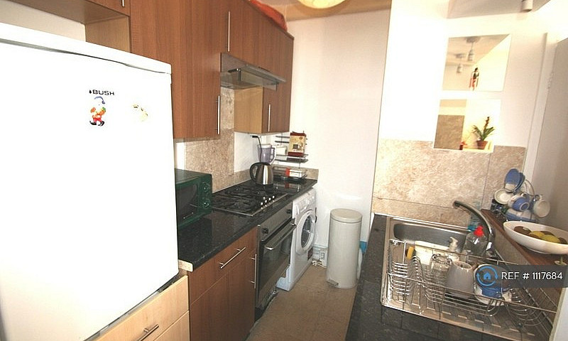 1 Bedroom Flat In Br...