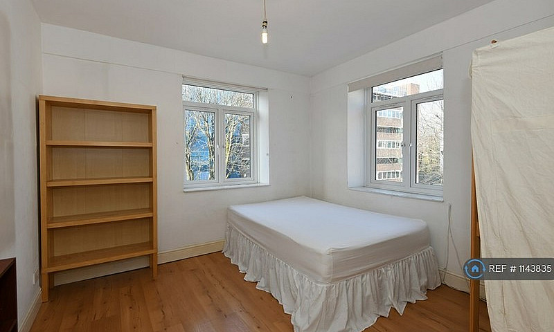 2 Bedroom Flat In Ke...