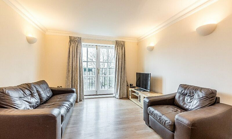 Two Bedroom Flat To ...