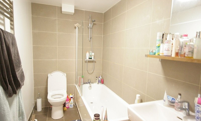 2 Bed Flat -Stockwel...