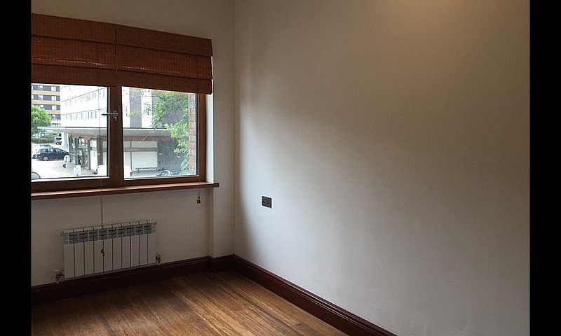 1 Bed Flat In Centra...