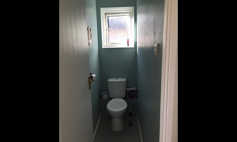 2 Bed Maisonette, Gl...