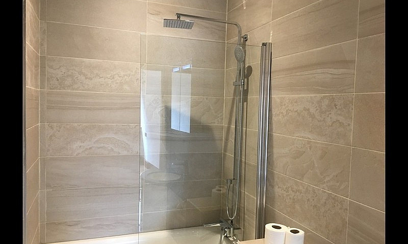 1 Bed Flat In Centra...
