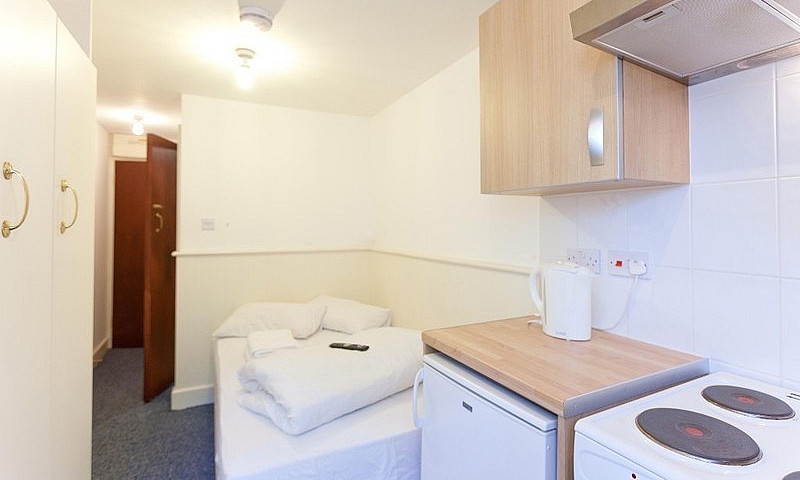 Studio Swiss Cottage...