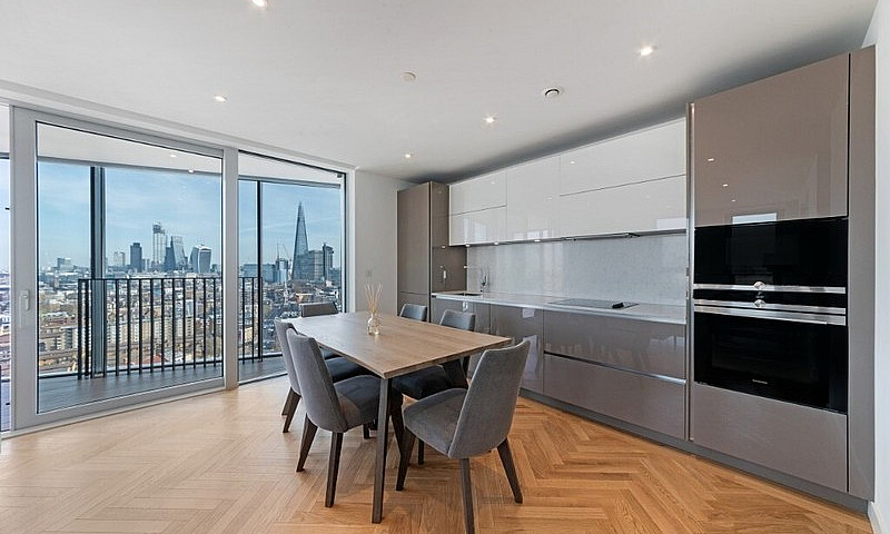 3 Bed 2 Bath, 21St F...