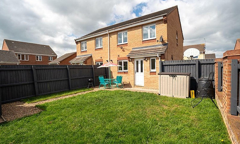 3 Bedroom House In P...