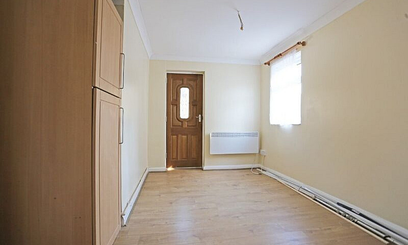 1 Bedroom Ground Flo...