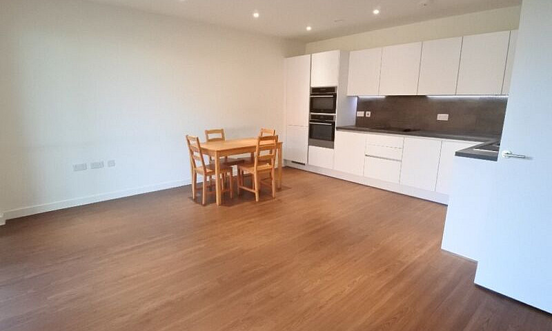 Beautiful 2Nd Floor ...