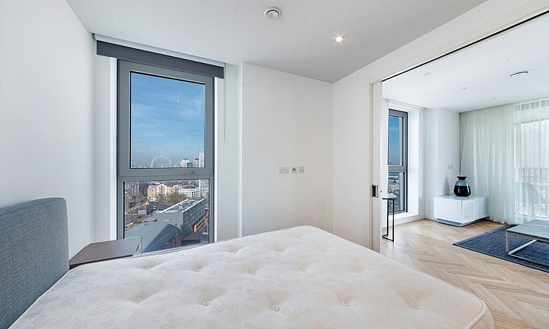 3 Bed 2 Bath, 21St F...