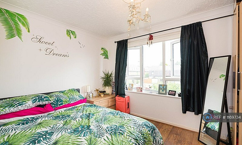 3 Bedroom House In L...