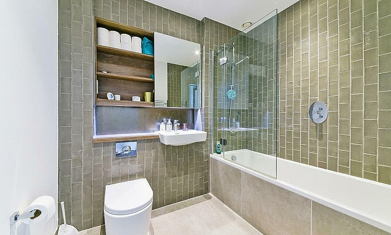 1 Bedroom Flat In Gr...