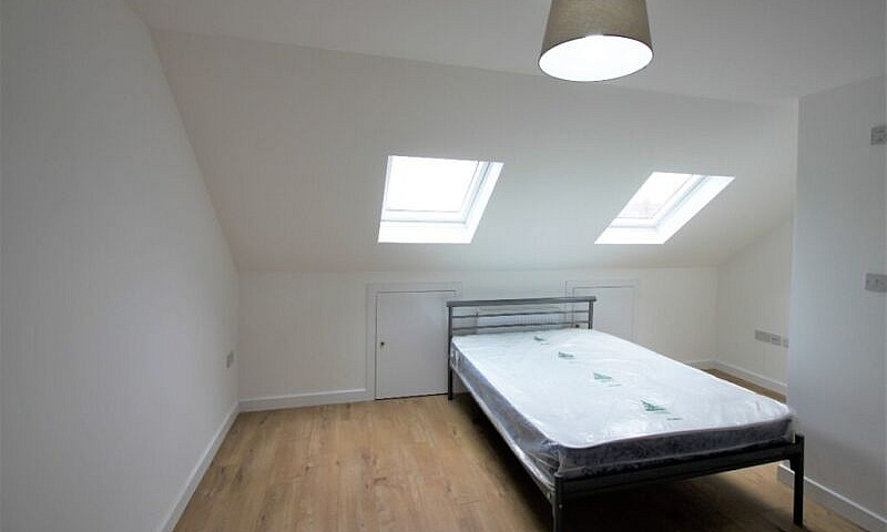 Nw2 - Brand New Stud...