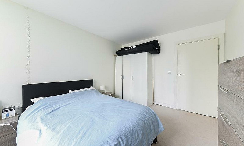 1 Bedroom Flat In Ai...