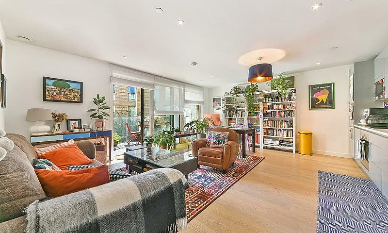 1 Bedroom Flat In Ty...