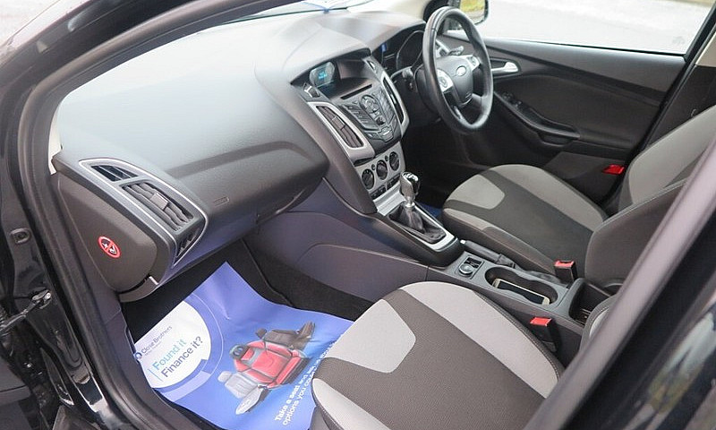Ford Focus 1.6 Zetec...