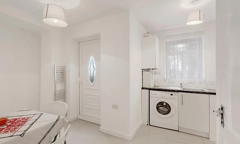 3 Bed House For Rent...