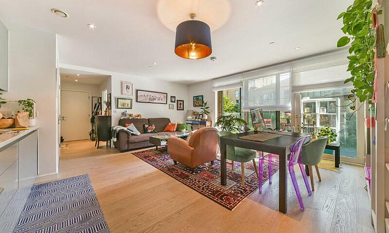 1 Bedroom Flat In Ty...