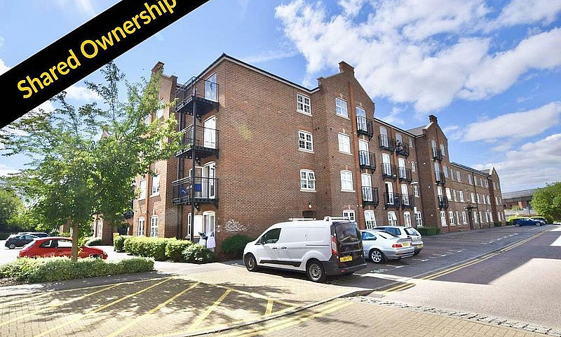 1 Bedroom Flat In Su...