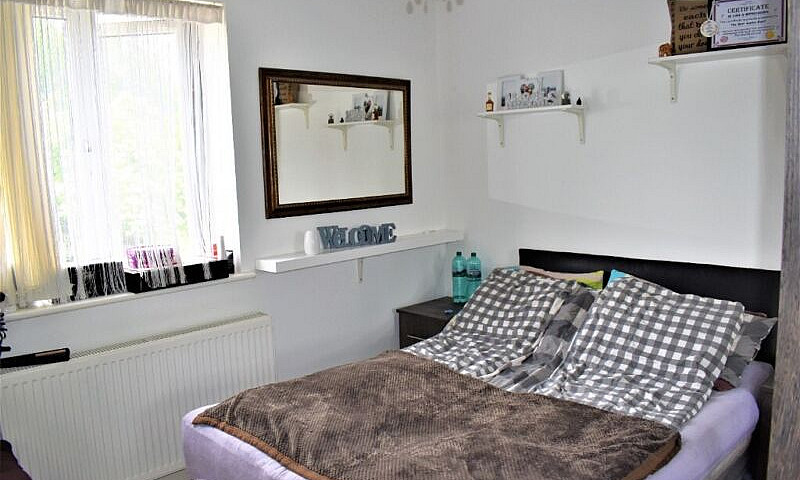 5 Bed House To-Let I...