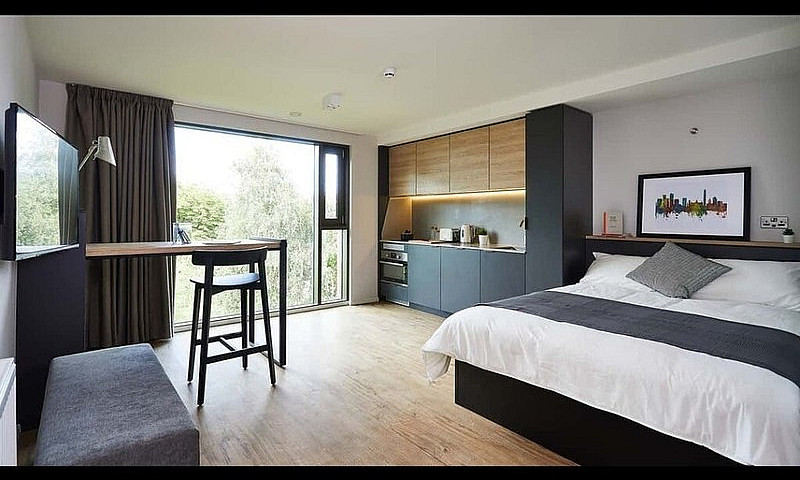 Student Room To Rent...