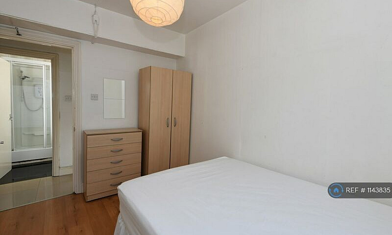 2 Bedroom Flat In Ke...