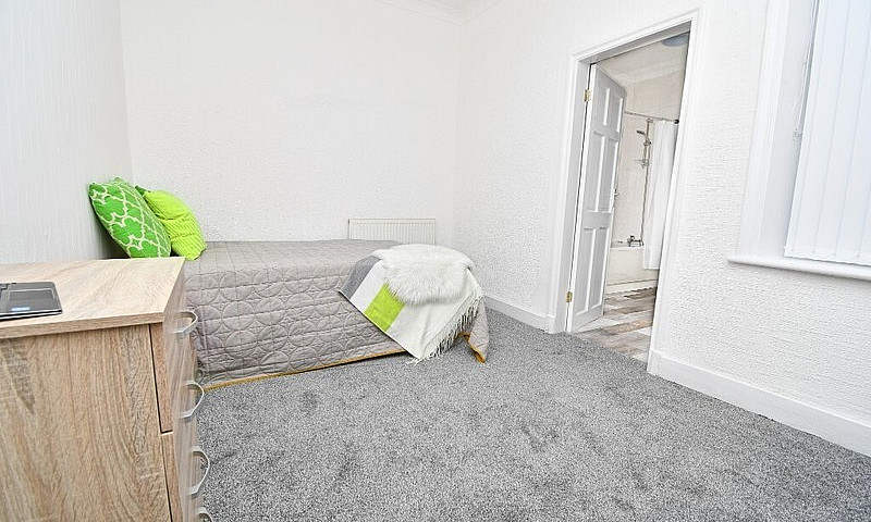 Brand New Hmo Burnle...