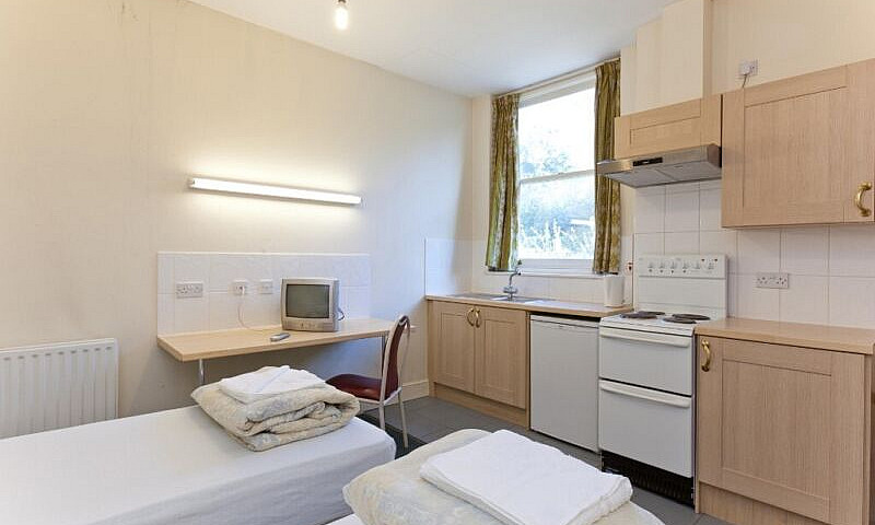Studio Swiss Cottage...