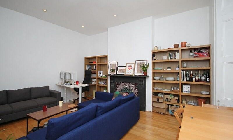 Very Spacious, Moder...
