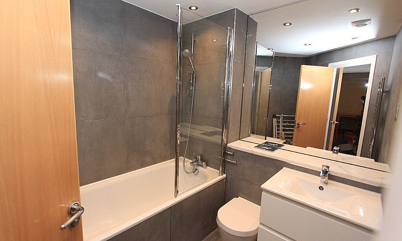 15Wc- Modern 2-Bed/2...