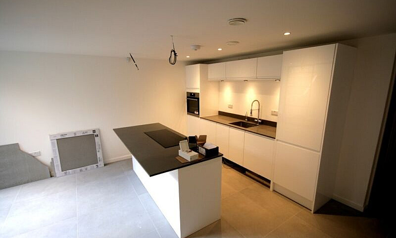 Stunning 3 Bed Prope...