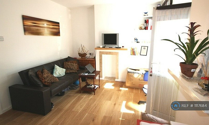 1 Bedroom Flat In Br...